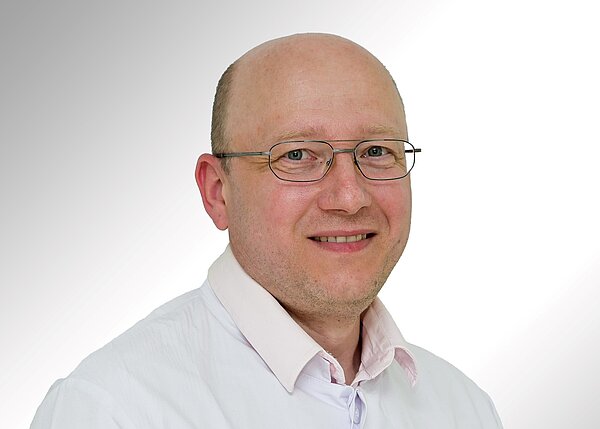 Portraitfoto von Trofim Schmidt, Medizinphysiker in der Abteilung Medizinische Physik und Strahlenschutz